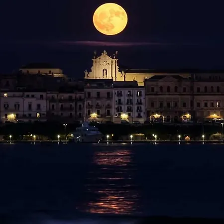 Lungomare Elio Vittorini * Syracuse