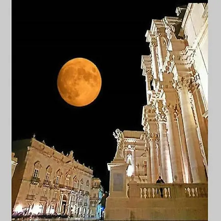 Lungomare Elio Vittorini Nyaraló *